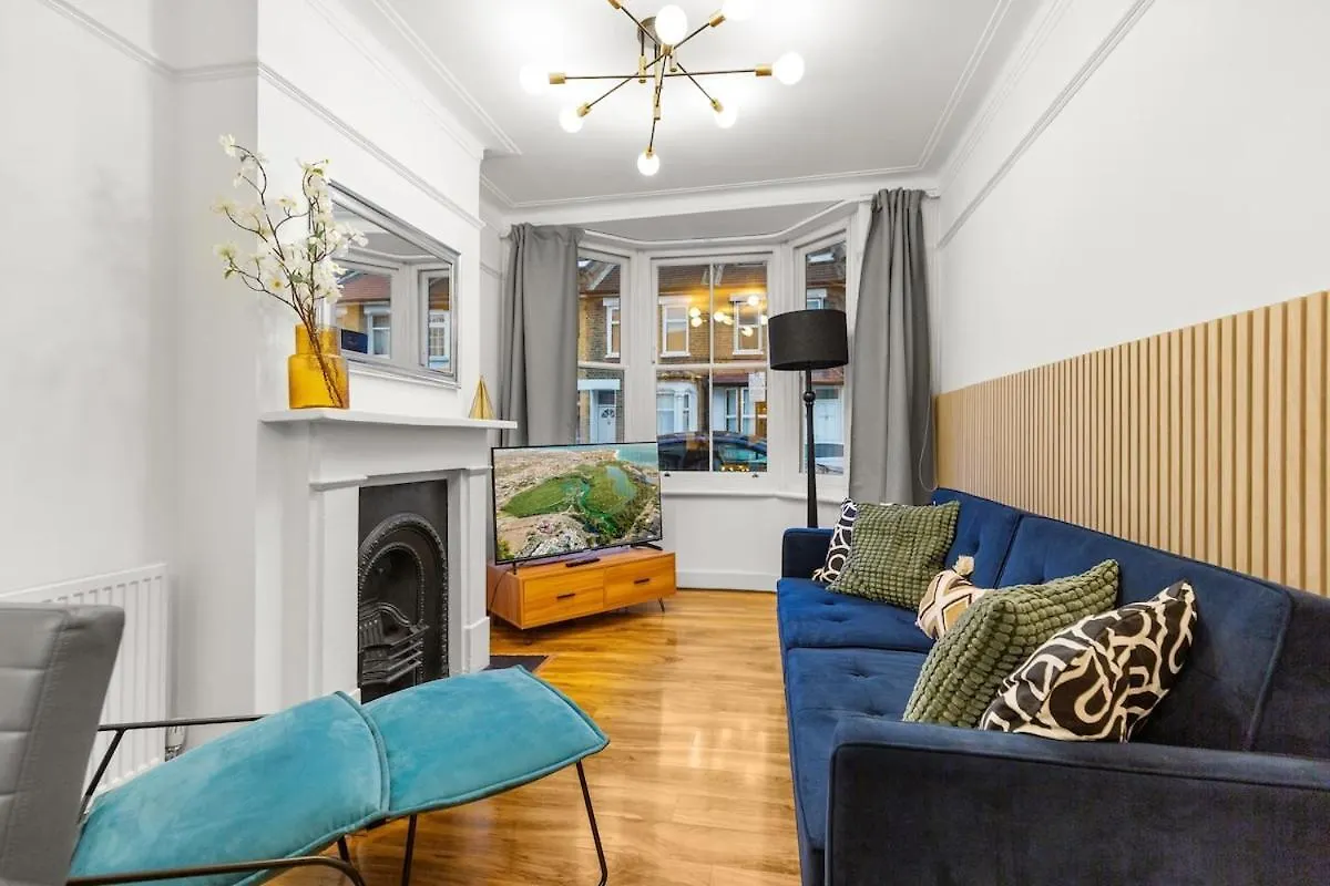 Amazing House Stratford London Villa 0*,  United Kingdom